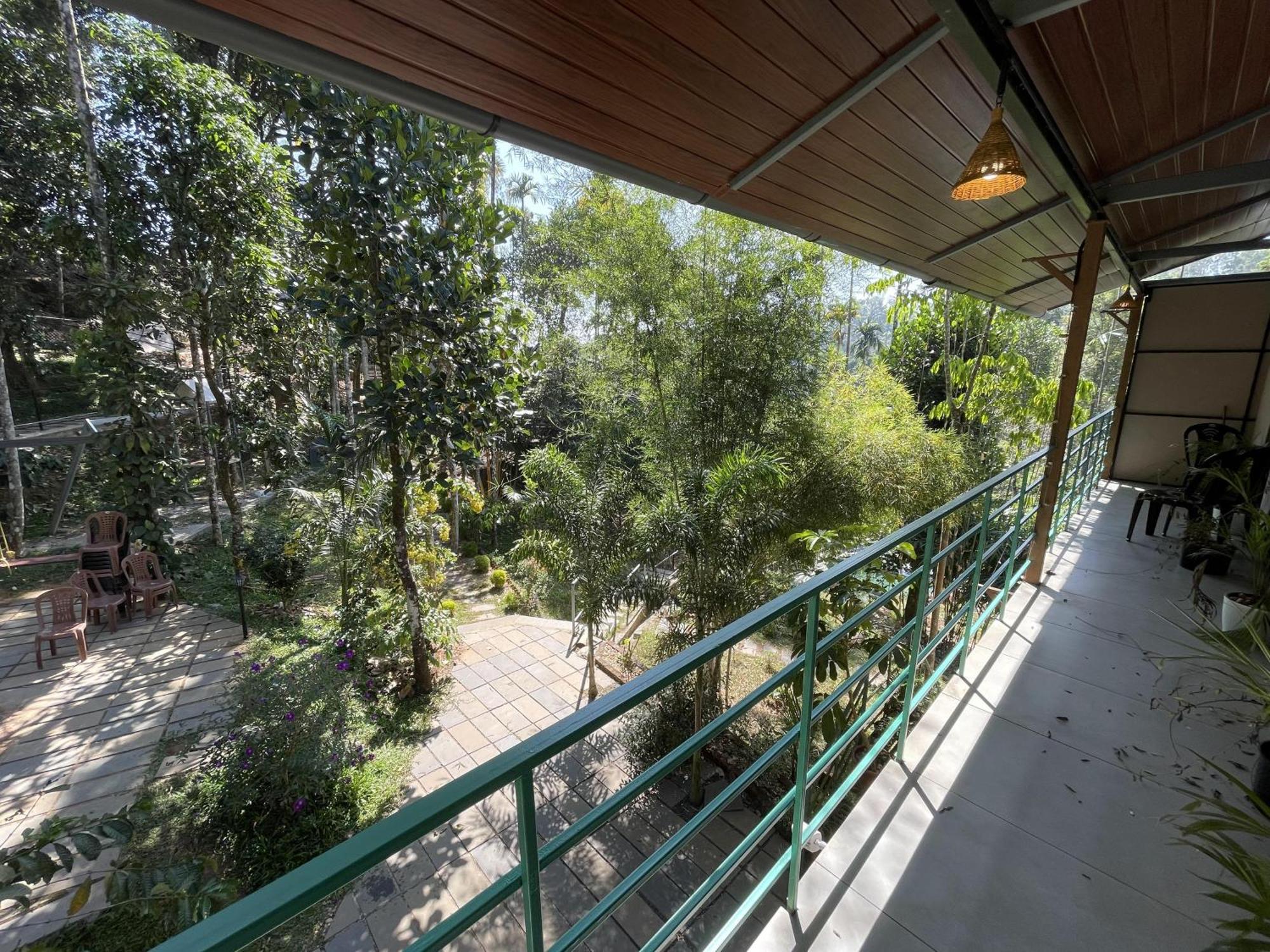Wetlands Wayanad Pool Resort With Natural Waterfalls Padinjarathara Dış mekan fotoğraf